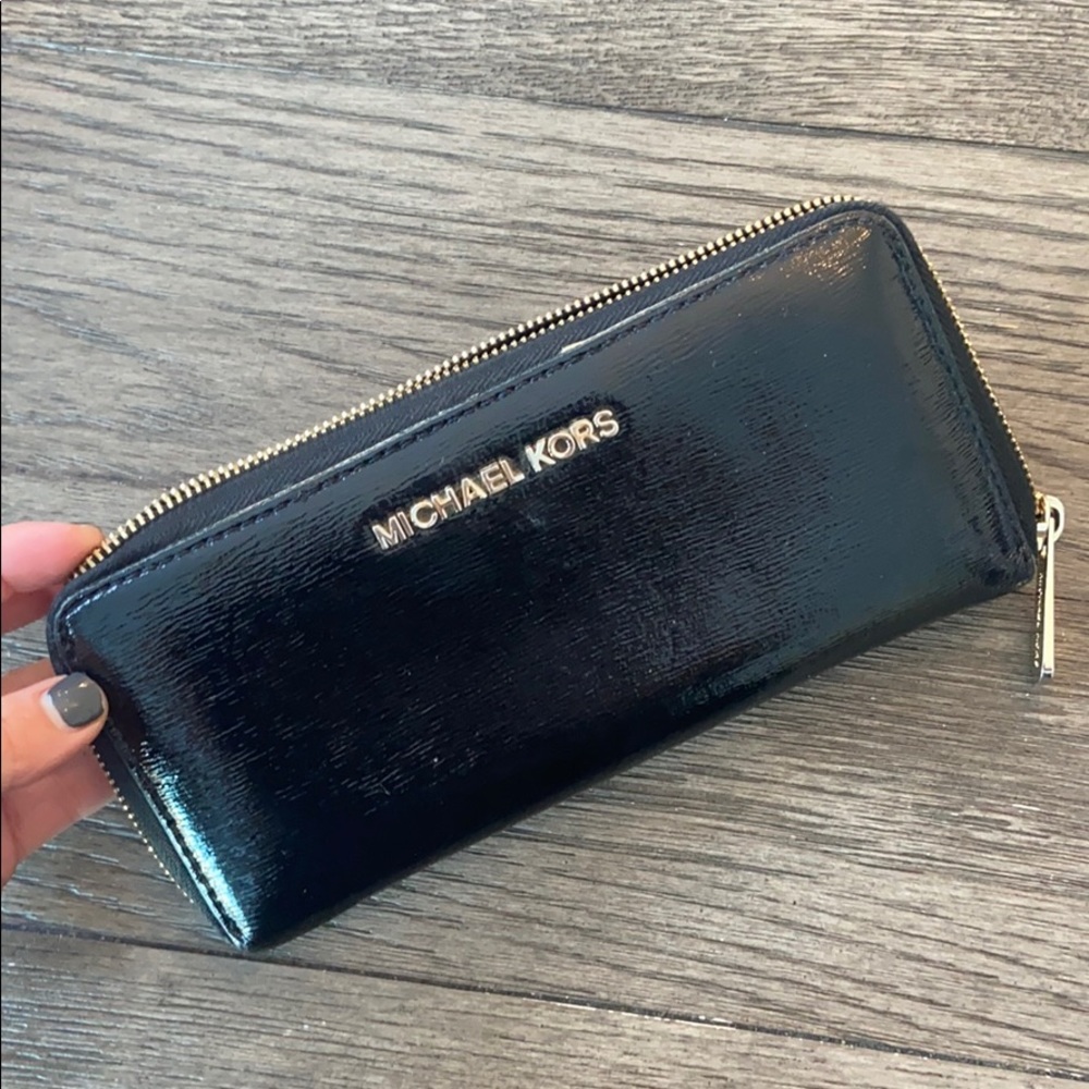 Black Michael Kors Wallet